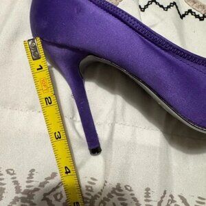 Purple heels size 7.5
